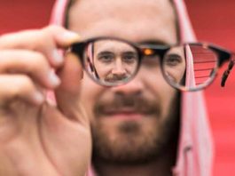 2018 Promises to Be the Year for Smart Glasses!