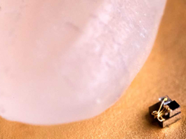 World’s Tiniest Computer Is Smaller Than A Grain of Rice Tiny computer grain of rice