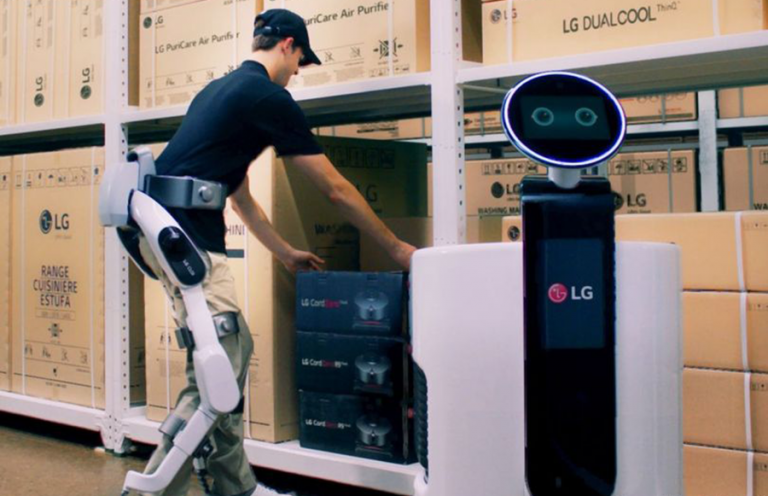 LG wearable robot