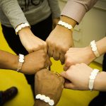 Wearable Color Changing Wristband Warns You When You’ve Been in the Sun Too Long Paper uvr sensor