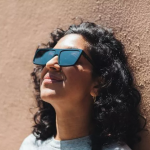 These Smartglasses Block Out Screens Around You When You Put Them On