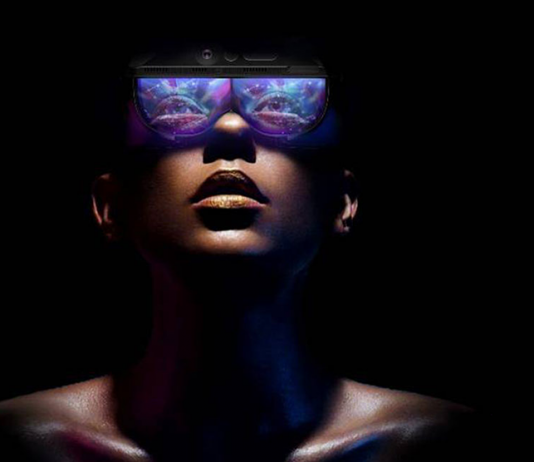 Realmax Qian, a Wireless AR/VR Headset with a 100-Degree FOV Delivers More Powerful AR experience than HoloLens Realmax Qian