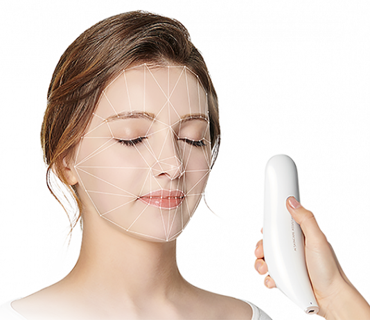 Lululab Showcases Brand New AI-Based Beauty Products at the IECSC in NY Lululab LUMINI