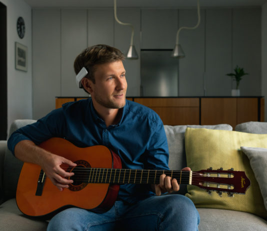 Interview with NeoRhythm: Next-gen brain stimulation headband to sleep better, relieve stress and boost your energy